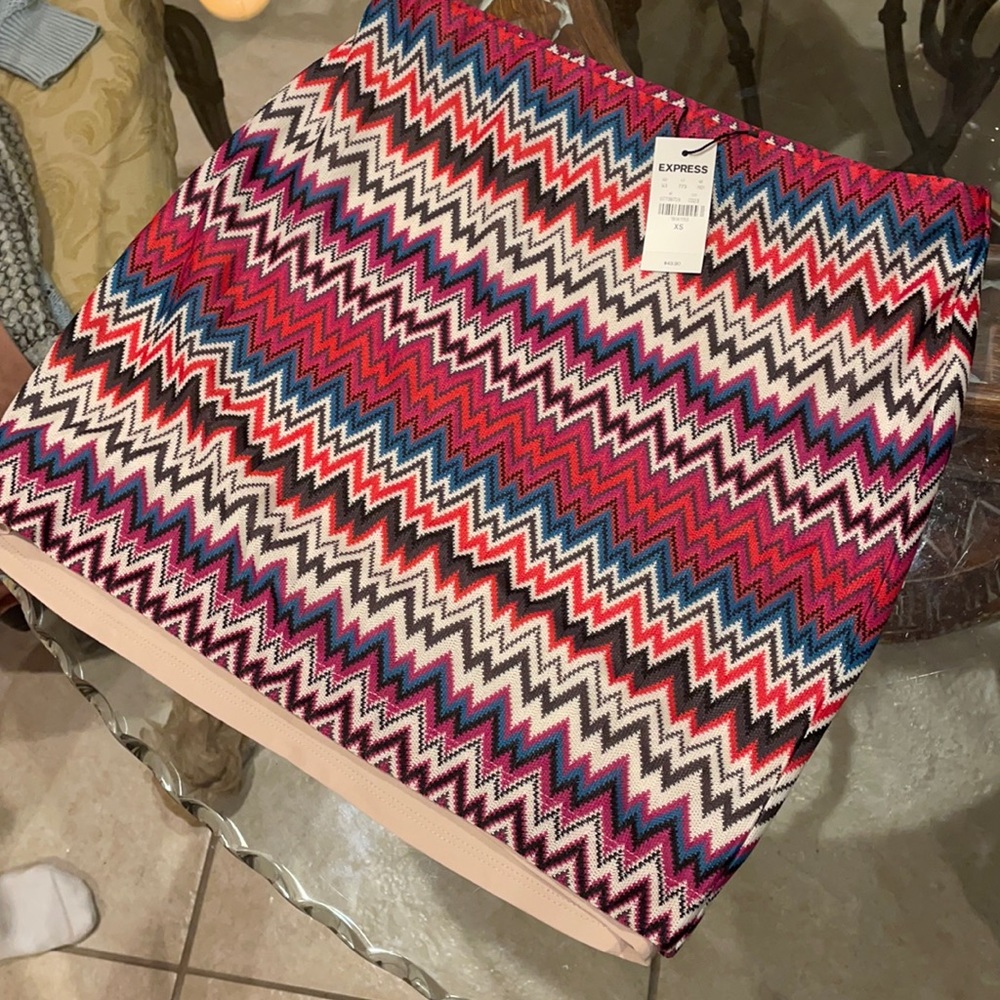 NWT mini skirt